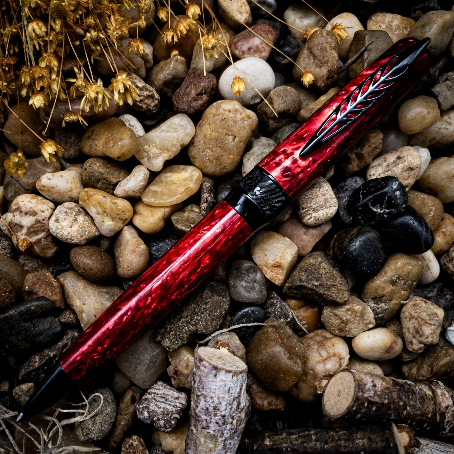 Best Pirce ๐คฉ Pineider La Grande Bellezza Rocco Ballpoint Pen, Red ๐